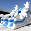 Structure gonflable de la gamme Polaire, le toboggan gonflable Ours Polaire en 3D est idéal pour les fêtes de fin d'année mais aussi pour toute l'année ! Fabrication européenne Lukylud.