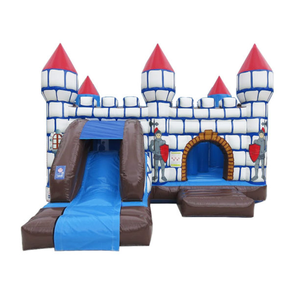 Château gonflable multiplay médiéval avec un toboggan gonflable et des obstacles de jeux.