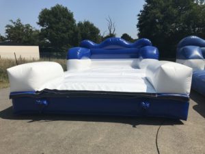 Fabrication jeux gonflables aquatique