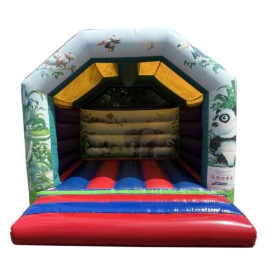 Château gonflable panda d'occasion