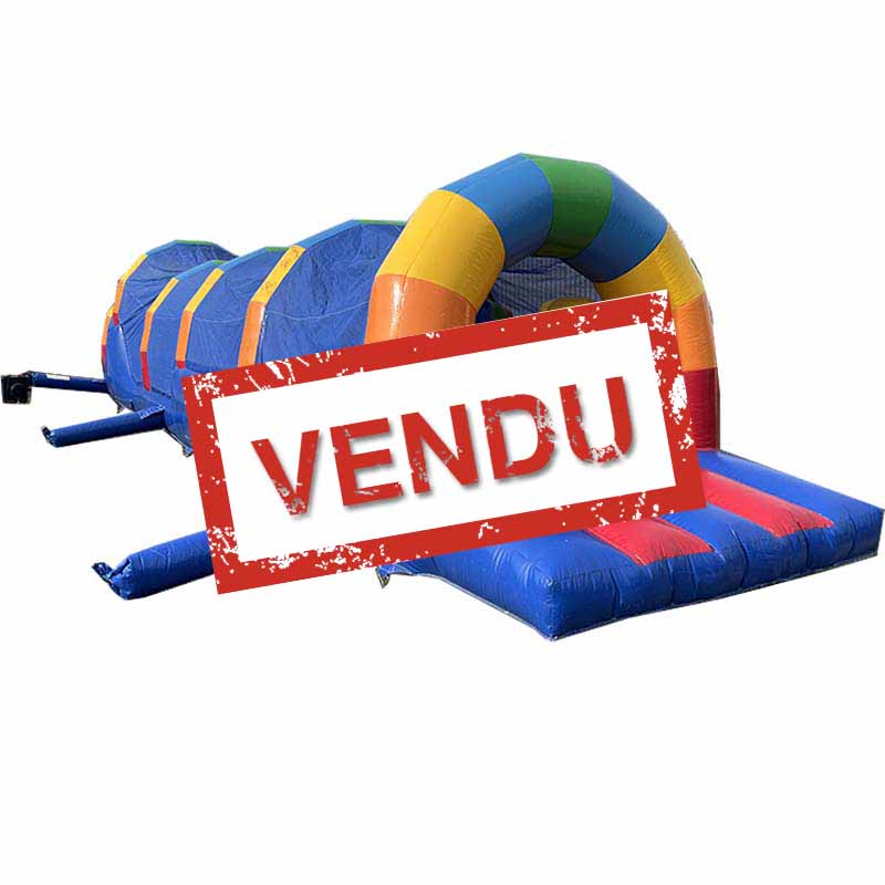 Parcours gonflable occasion arc-en-ciel vendu