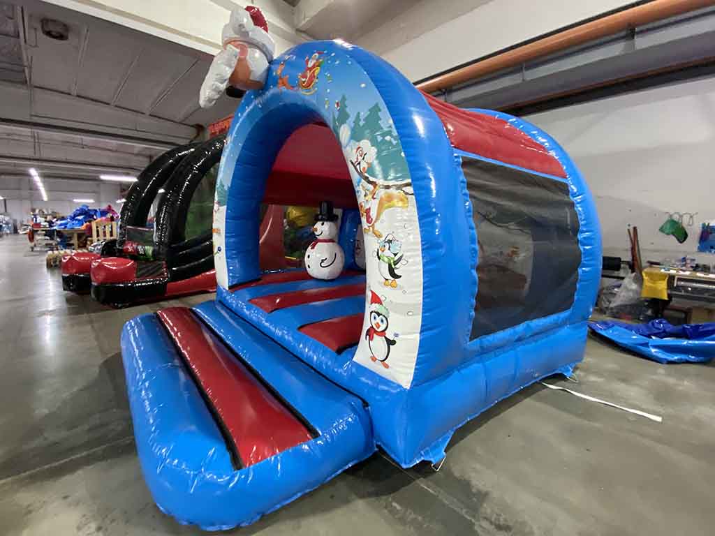 Château gonflable jeux Père Noël pour les professionnels, avec bonhomme de neige et reine